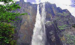  caburni waterfall topes de collantes trinidad